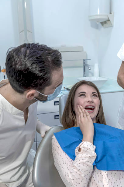 Best Broken or Cracked Tooth Emergency Dentist in USA